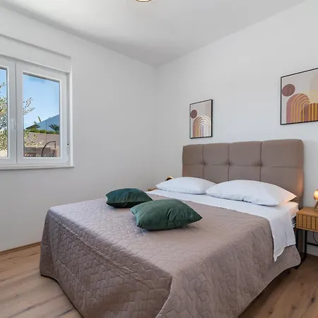 Appartement Helena Trogir